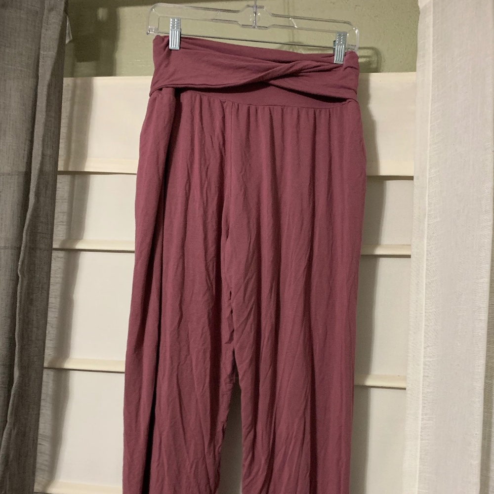 Athleta Release Pants